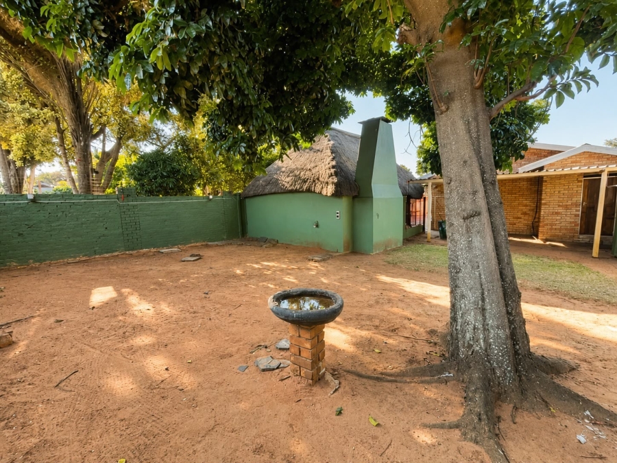 3 Bedroom Property for Sale in Geelhoutpark North West